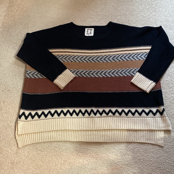 Aztec print sweater - Picture 2 of 8